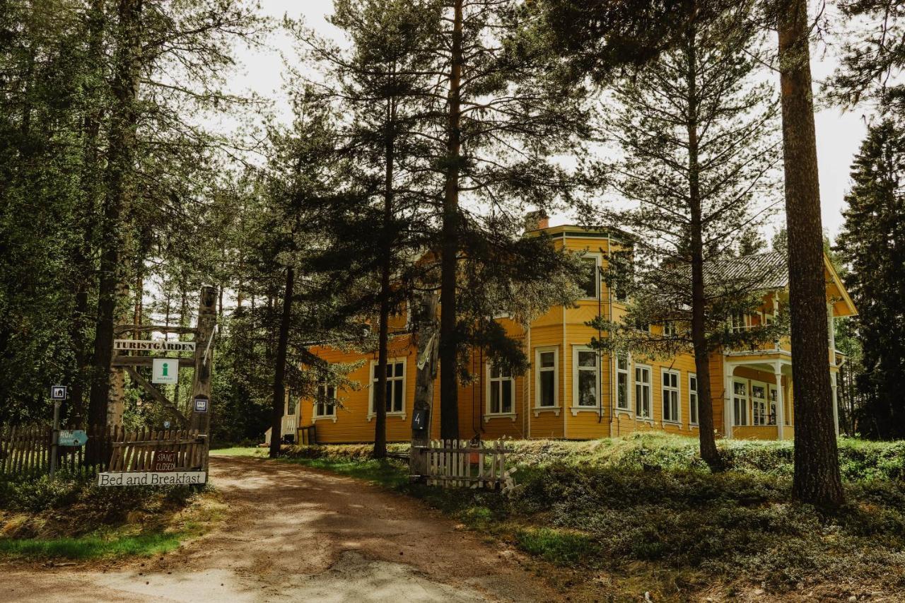 Turistgarden Saerna Bed & Breakfast Exterior photo